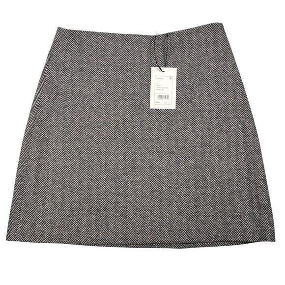 Theory Abbot Knit Herringbone/Chevon Mini Skirt Lined Gray/Black Size 6 NWT - Picture 9 of 16